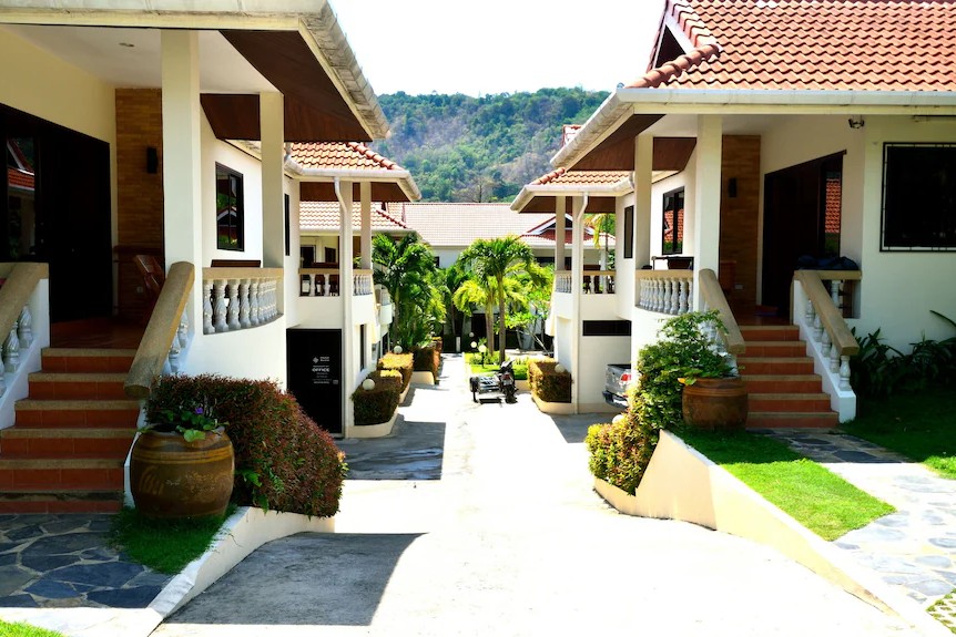 Best 8 Villas in Nai Harn 8 Phuket Riviera Villas, Nai Harn