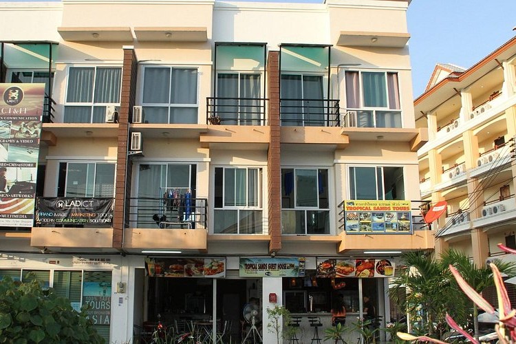 Best 8 Budget Hotels in Nai Harn 4 Tropical Sands, Nai Harn